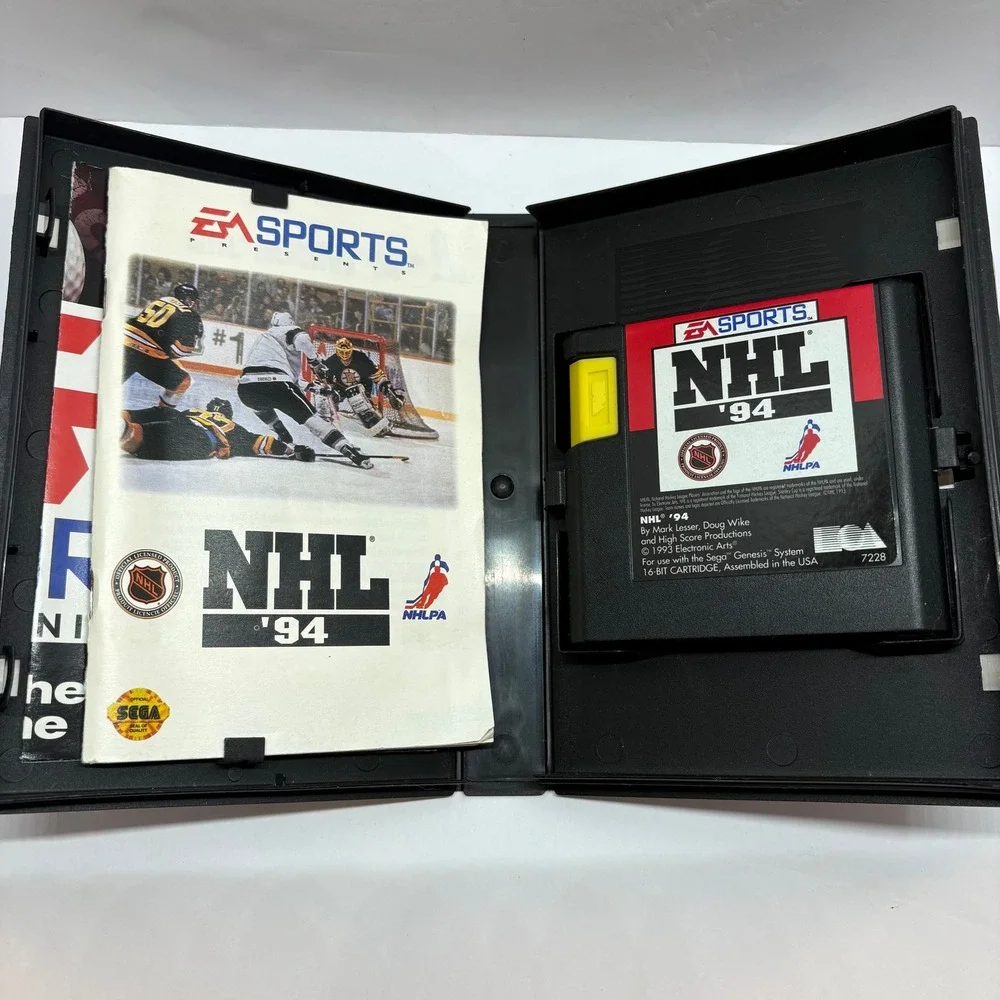 CIB NHL 94 Video Game Sega Genesis Black Case Manual EA Sports
